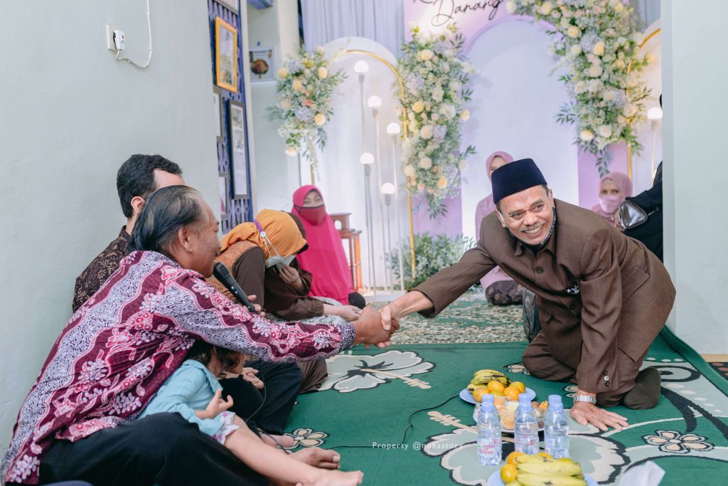prosesi lamaran , dokumentasi by nokastory | jasa foto engagement / lamaran / tunangan di boyolali salatiga klaten sukoharjo dan soloraya